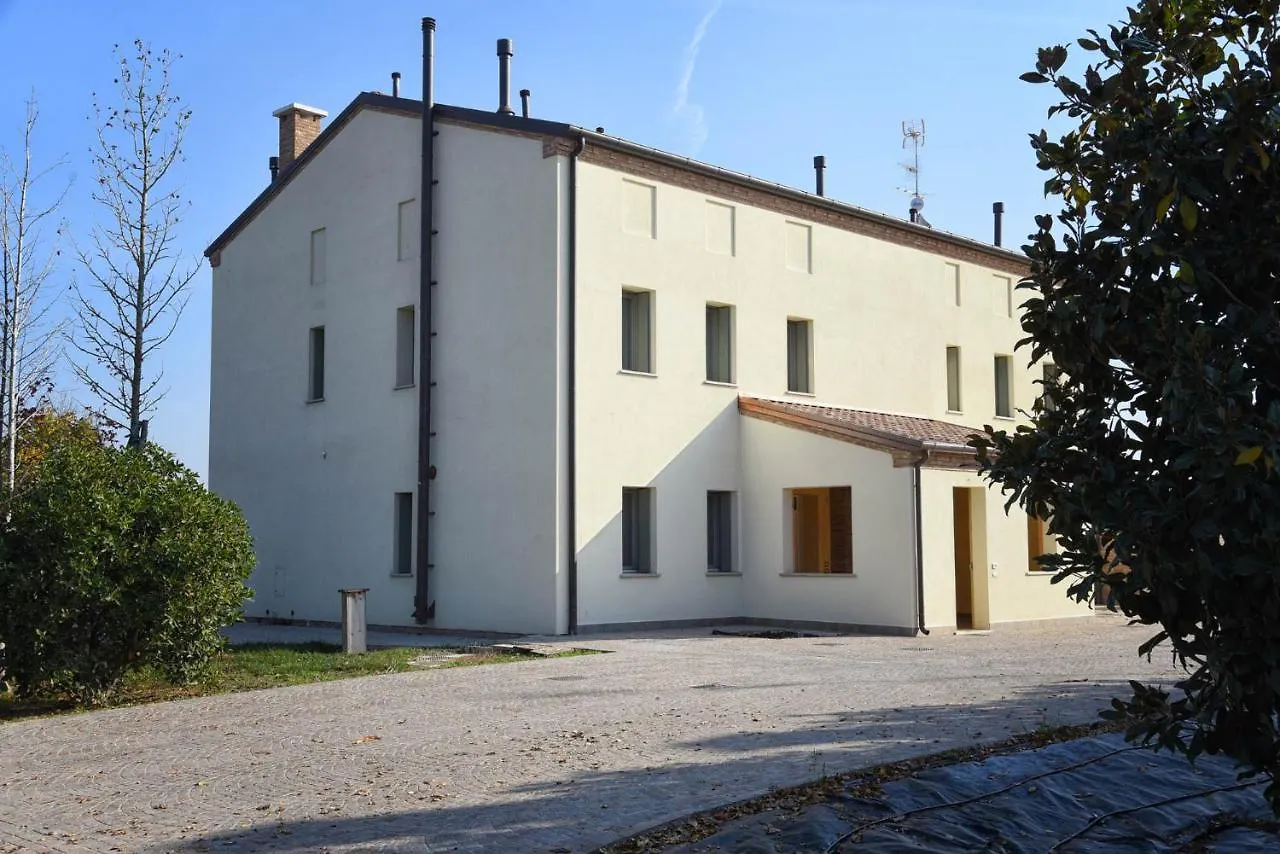 Agriturismo Corte Benetti Rovigo 0*,  Italy